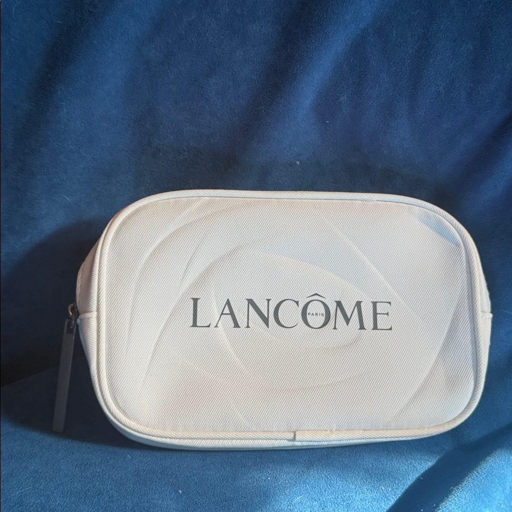 Lancôme Cream Cosmetic Bag like new